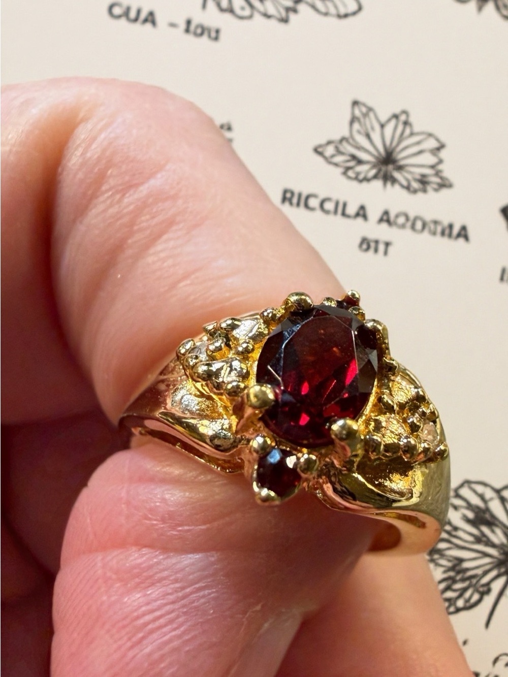 GOLD TONE MARQUIS CUT GARNET COLOR RHINESTONES ACCENT  RING SIZE 6